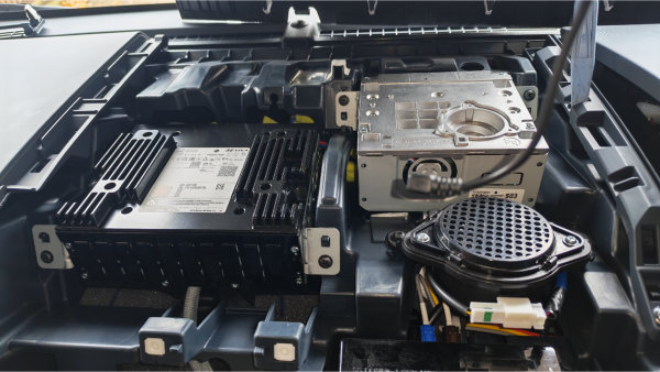 Kia PV5 stereo parts